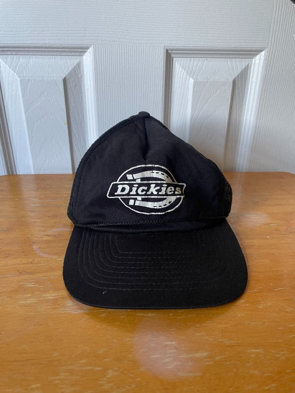 Dickies Vintage Trucker Snapback Hat. Black.